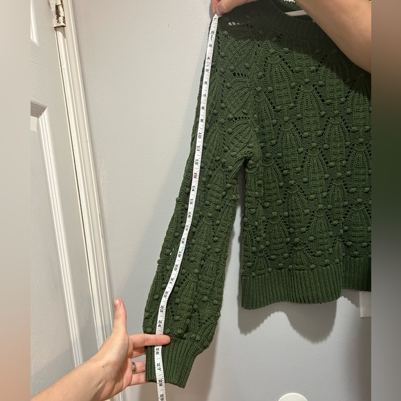 JUN & IVY green sweater. - Picture 3 of 9